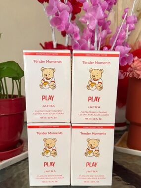 JAFRA Tender Moments Play Baby Cologne - Red Accents